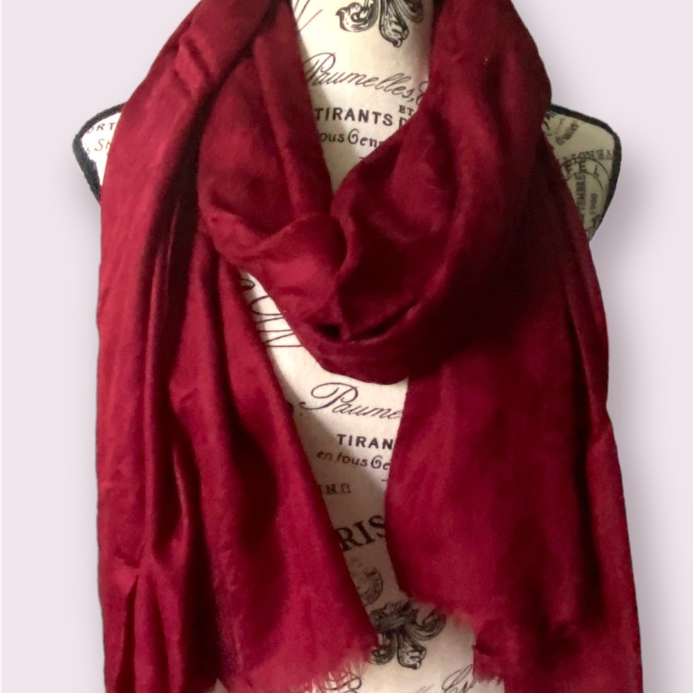 NWT SeVan Cashmere Shawl/scarf